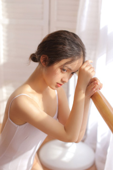 他师徒多胎撑着腰胎腹下坠